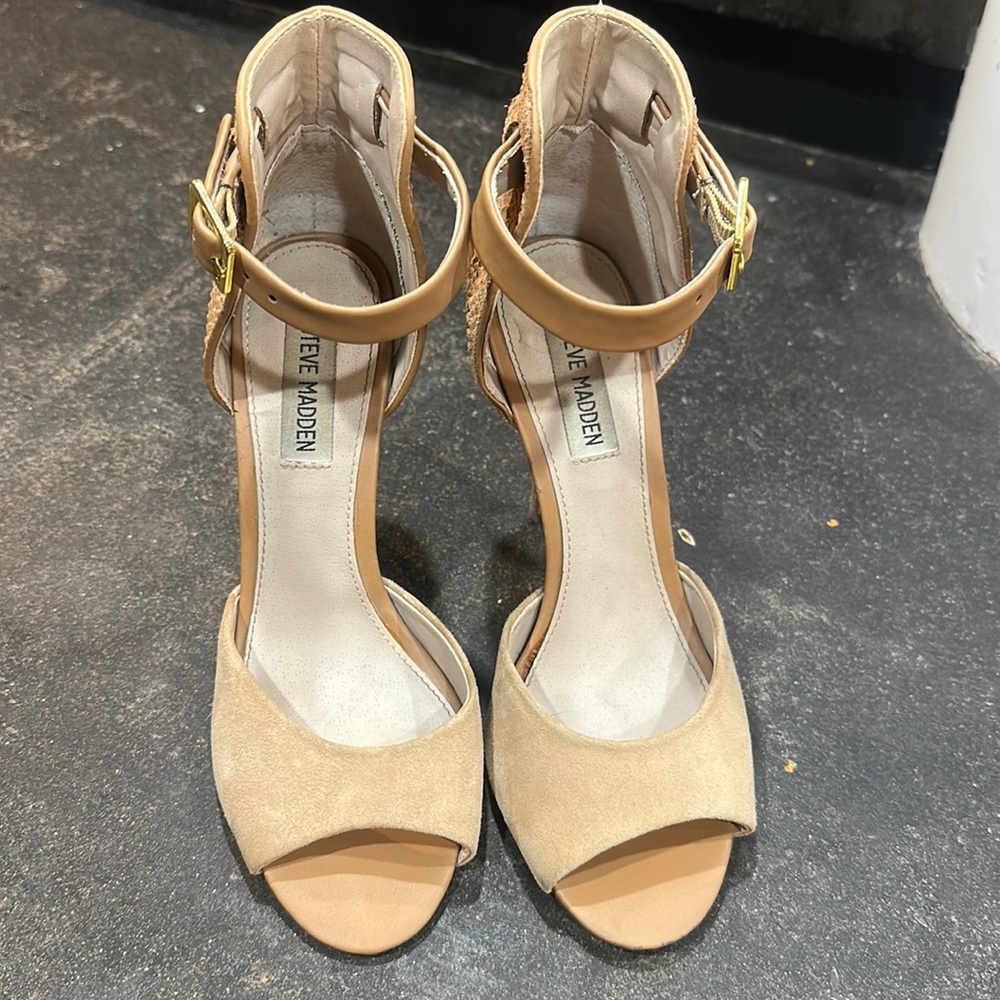 Steve Madden Tan Heels